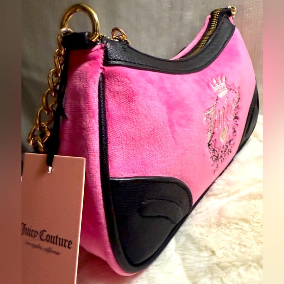 NEW Juicy Couture Fuzzy Pink Heritage Shoulder Bag - Picture 3 of 12